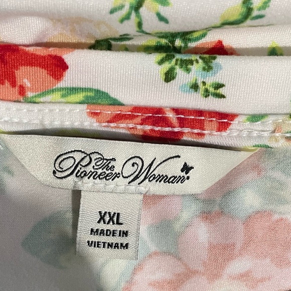 The Pioneer Woman Red Floral V-Neck Blouse - Picture 5 of 9